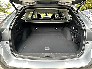 Used 2026 Subaru Outback Touring Silver - Interior and Exterior details 13
