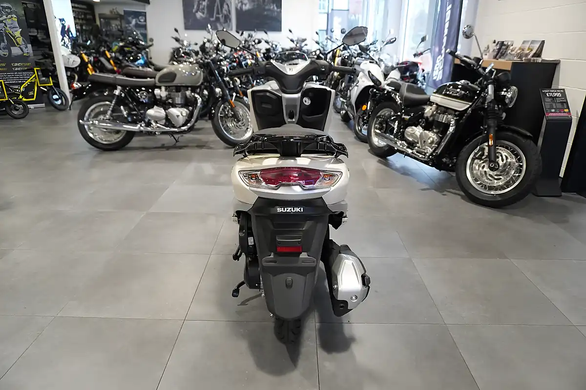 Used 2026 Suzuki Burgman Street Ex Pearl White - Interior and Exterior details 4