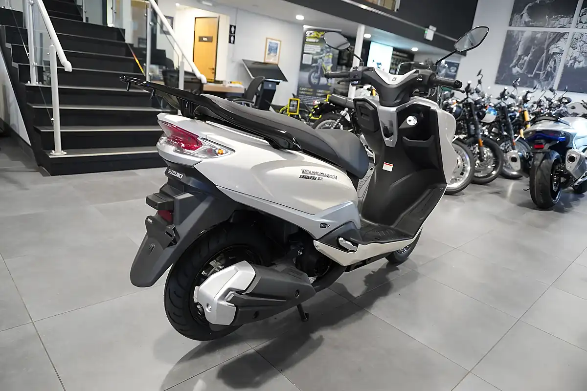 Used 2026 Suzuki Burgman Street Ex Pearl White - Interior and Exterior details 5