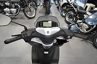 Used 2026 Suzuki Burgman Street Ex Pearl White - Interior and Exterior details 7