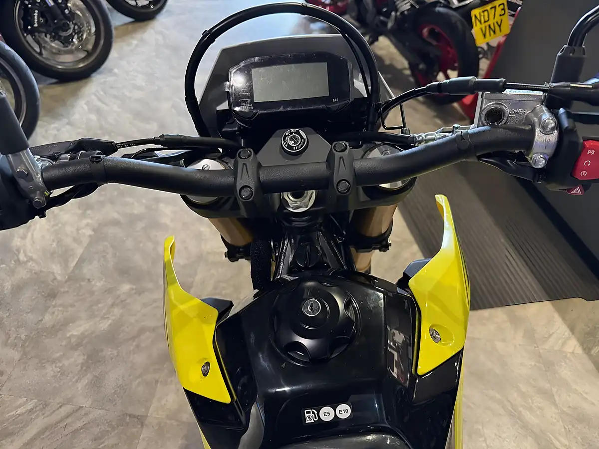 Used 2026 Suzuki DR-Z4S 400 Constant Mesh - Interior and Exterior details 11