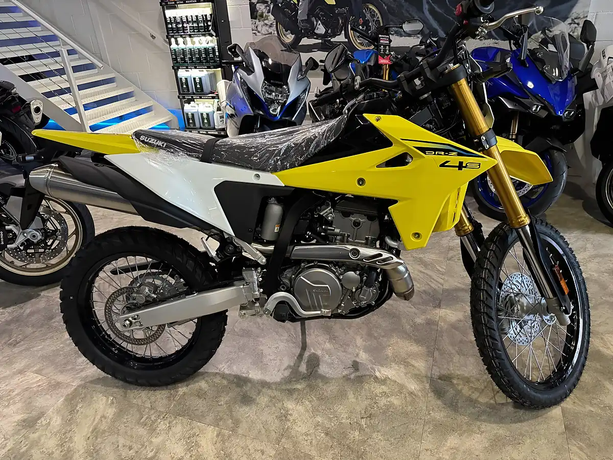 Used 2026 Suzuki DR-Z4S 400 Constant Mesh - Interior and Exterior details 2