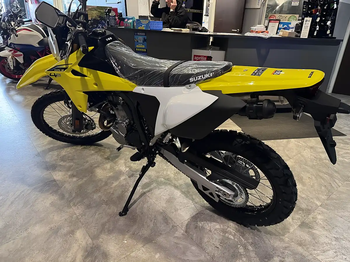 Used 2026 Suzuki DR-Z4S 400 Constant Mesh - Interior and Exterior details 4