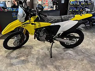 Used 2026 Suzuki DR-Z4S 400 Constant Mesh - Interior and Exterior details 5