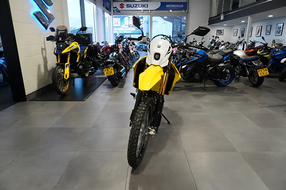 Used 2026 Suzuki DR-Z4S Champion Yellow - Interior and Exterior details 3
