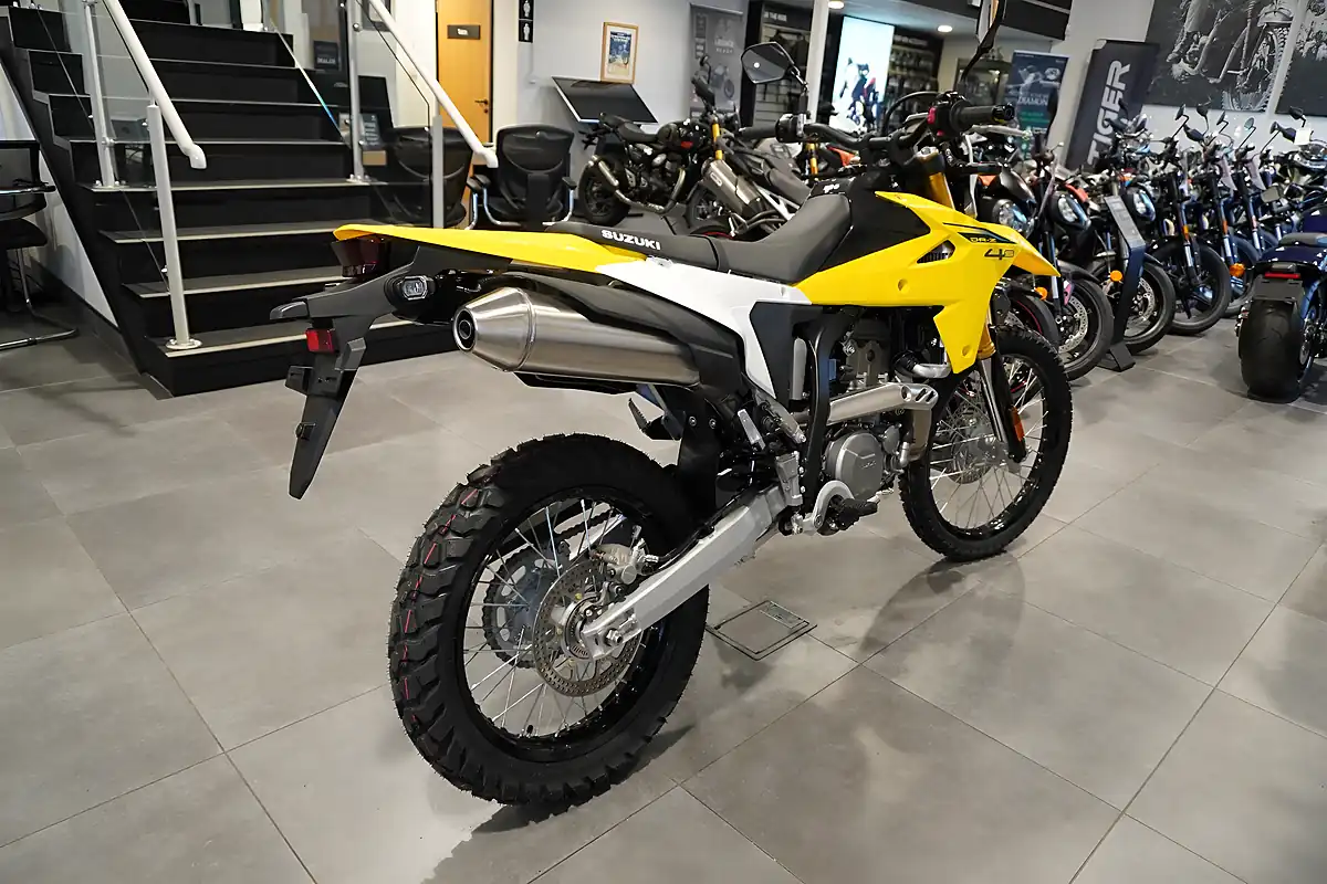 Used 2026 Suzuki DR-Z4S Champion Yellow - Interior and Exterior details 5