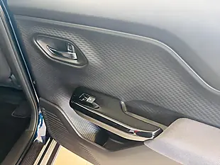 Used 2026 Suzuki E Vitara Motion Blue - Interior and Exterior details 13