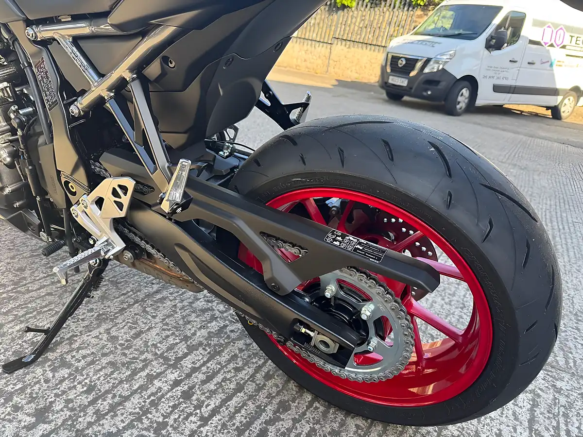 Used 2026 Suzuki GSX-8R 800 - Interior and Exterior details 7