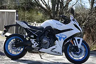 Used 2026 Suzuki GSX-8R 8R White - Interior and Exterior details 13