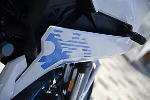 Used 2026 Suzuki GSX-8R 8R White - Interior and Exterior details 4