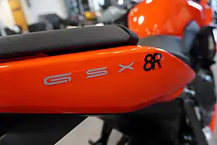 Used 2026 Suzuki GSX-8R Glass Blaze Orange - Interior and Exterior details 8