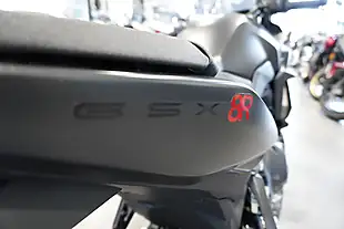 Used 2026 Suzuki GSX-8R Metallic Matt Black - Interior and Exterior details 8