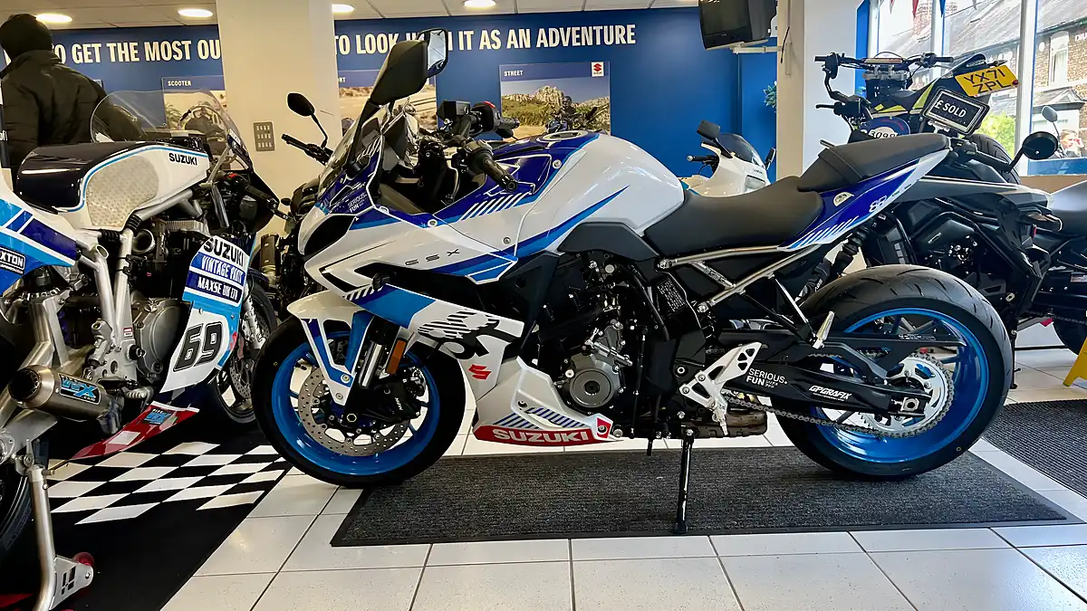 Used 2026 Suzuki GSX-8R Multi-Coloured - Interior and Exterior details 2