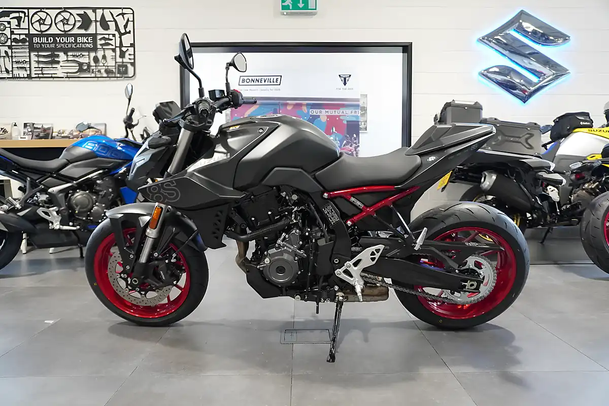 Used 2026 Suzuki GSX-8S Metallic Matt Black - Interior and Exterior details 2