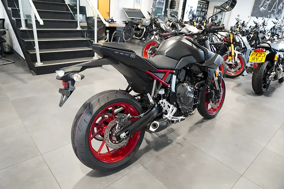 Used 2026 Suzuki GSX-8S Metallic Matt Black - Interior and Exterior details 5