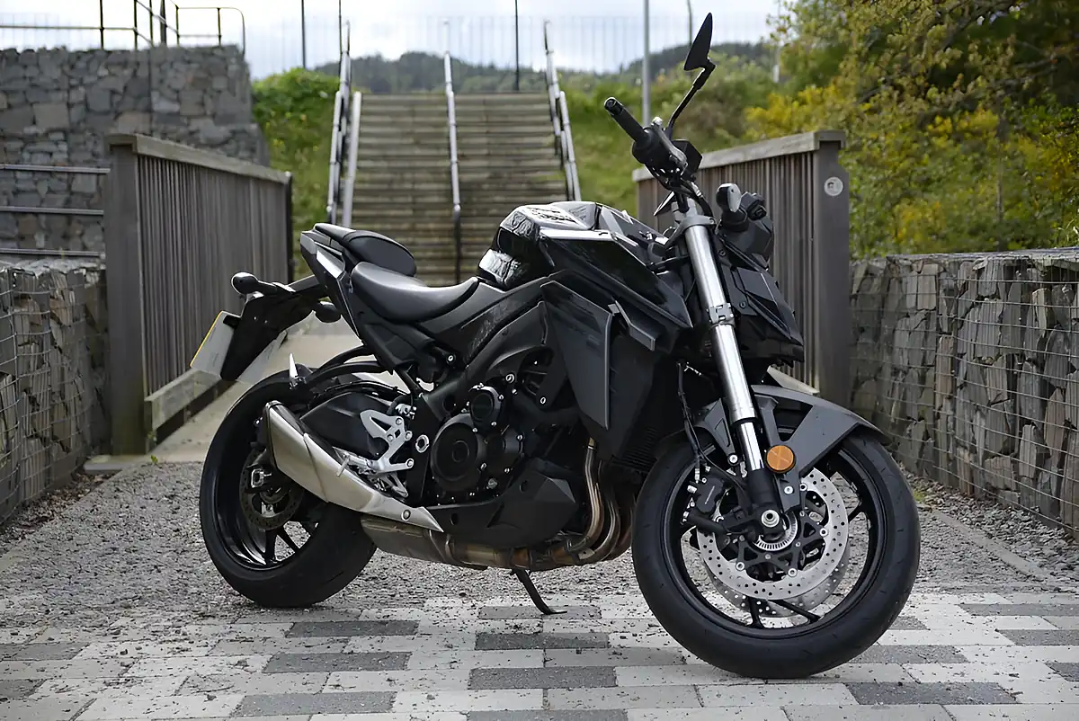 Used 2026 Suzuki Gsx-S 950 Black - Front View