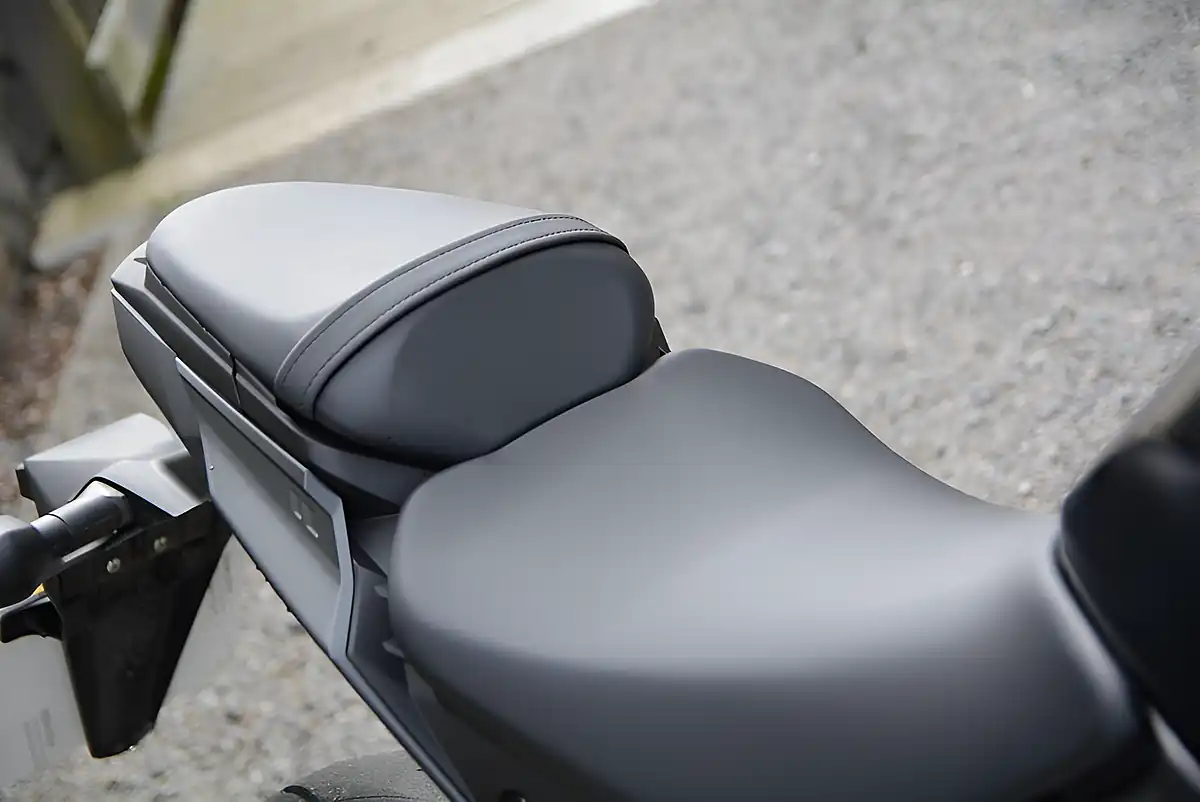 Used 2026 Suzuki Gsx-S 950 Black - Interior and Exterior details 6