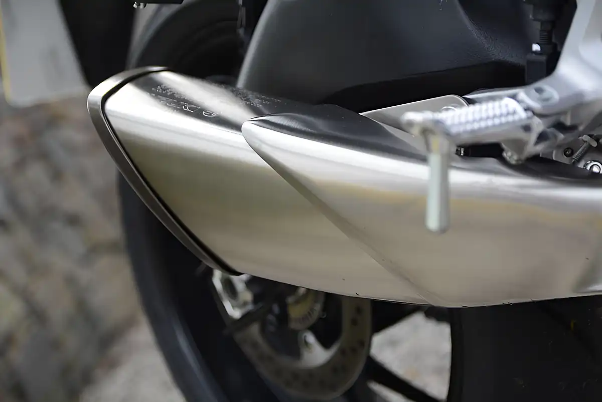 Used 2026 Suzuki Gsx-S 950 Black - Interior and Exterior details 7