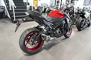 Used 2026 Suzuki GSX-S1000 Candy Daring Red - Interior and Exterior details 5