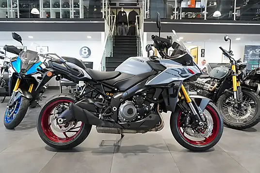 2026 Suzuki GSX-S1000 GX+