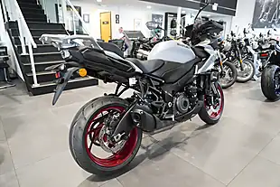 Used 2026 Suzuki GSX-S1000 Gx+ Glass Matt Mechanical Grey - Interior and Exterior details 5