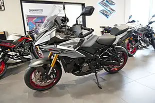 Used 2026 Suzuki GSX-S1000 Gx+ Glass Matt Mechanical Grey - Interior and Exterior details 6