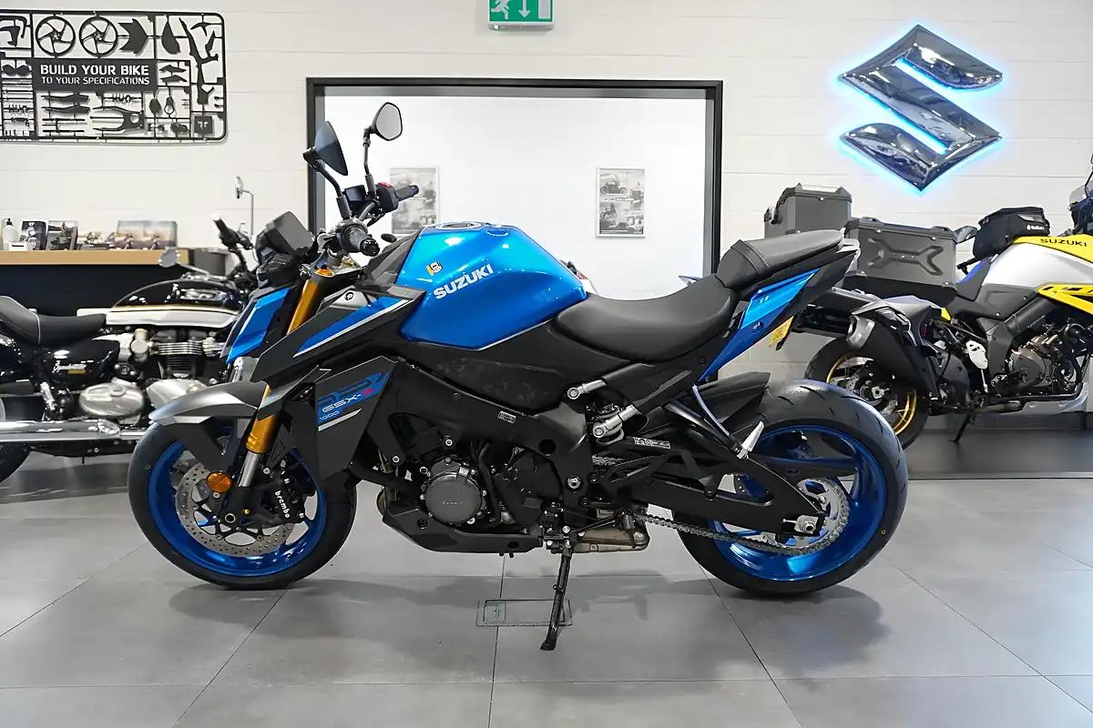Used 2026 Suzuki GSX-S1000 Triton Blue - Interior and Exterior details 2