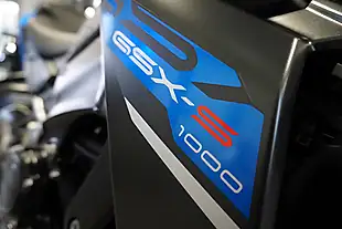 Used 2026 Suzuki GSX-S1000 Triton Blue - Interior and Exterior details 8