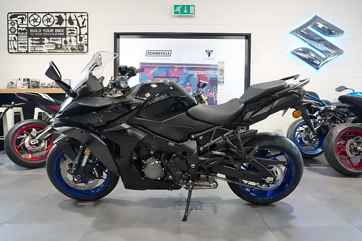 Used 2026 Suzuki GSX-S1000GT+ Glass Sparkle Black - Interior and Exterior details 2