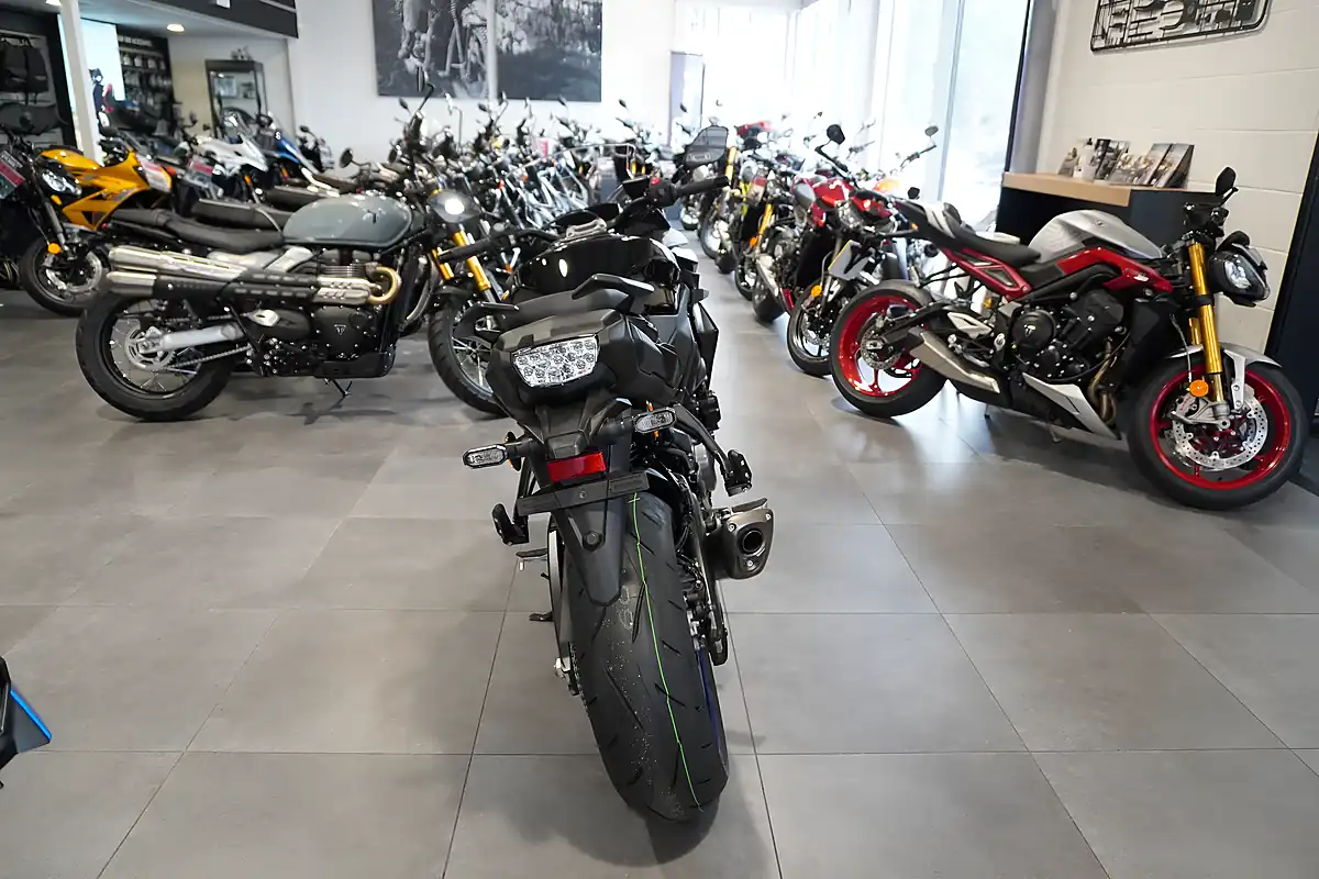 Used 2026 Suzuki GSX-S1000GT+ Glass Sparkle Black - Interior and Exterior details 4