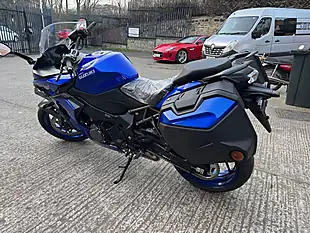 Used 2026 Suzuki GSX-S1000GT Gt+ Pearl Vigour Blue - Interior and Exterior details 4