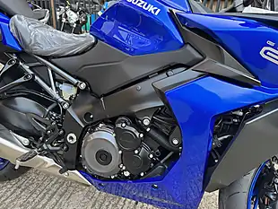 Used 2026 Suzuki GSX-S1000GT Gt+ Pearl Vigour Blue - Interior and Exterior details 8
