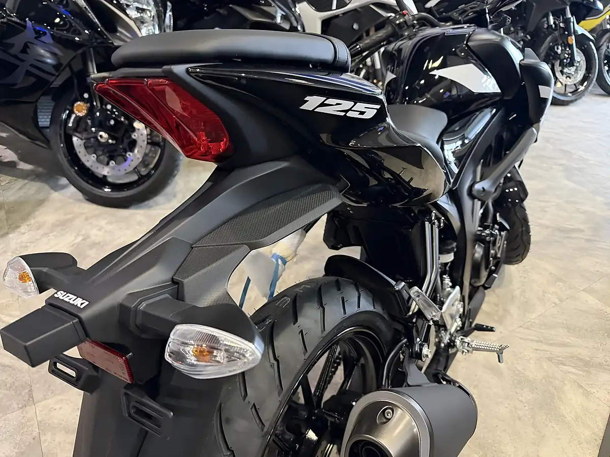 Used 2026 Suzuki GSX-S125 125 - Interior and Exterior details 9