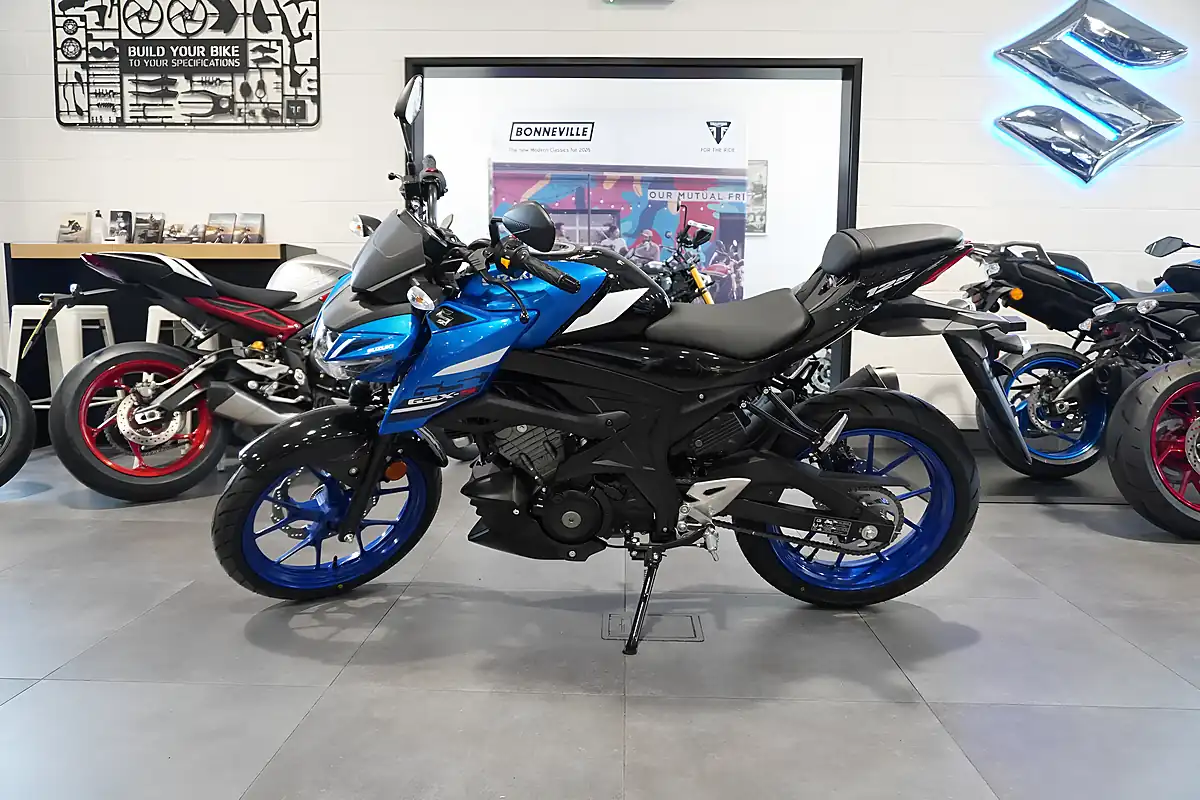 Used 2026 Suzuki GSX-S125 Triton Blue - Interior and Exterior details 2