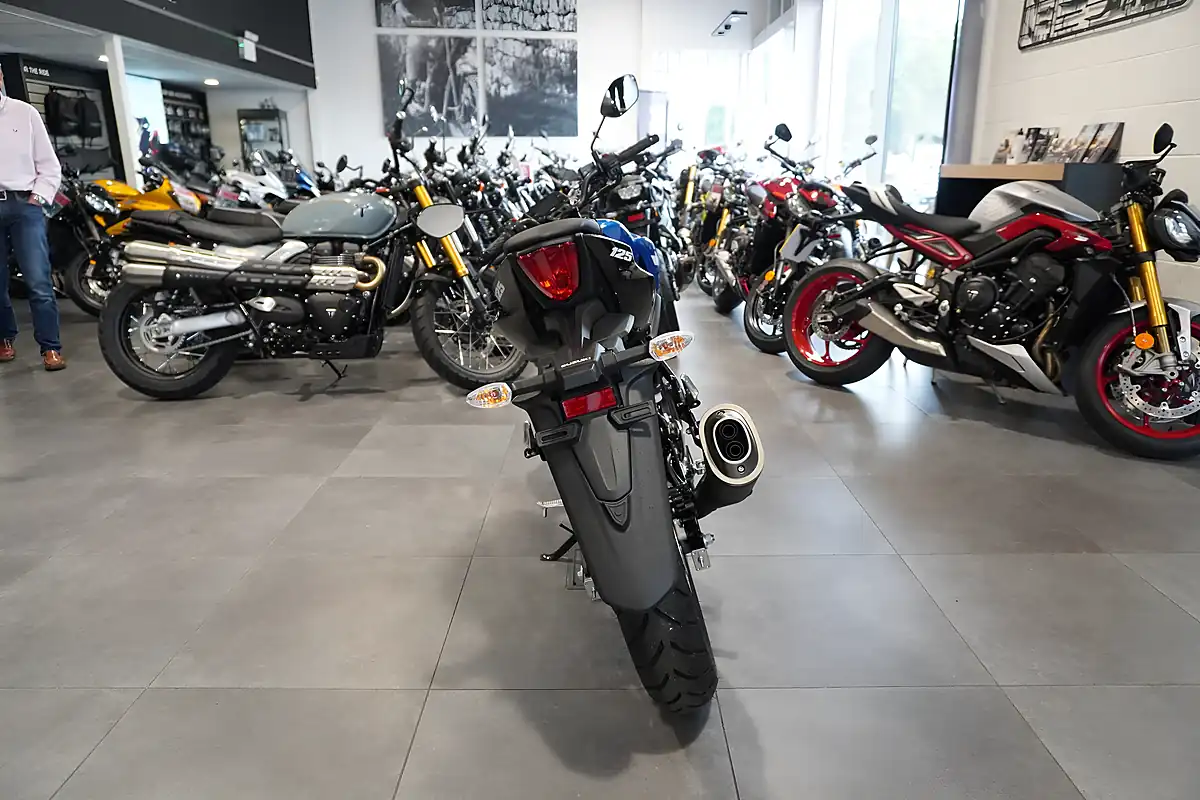 Used 2026 Suzuki GSX-S125 Triton Blue - Interior and Exterior details 4