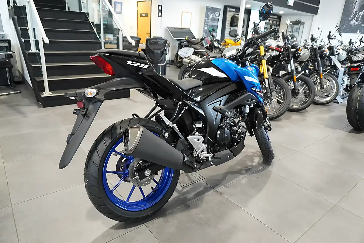 Used 2026 Suzuki GSX-S125 Triton Blue - Interior and Exterior details 5