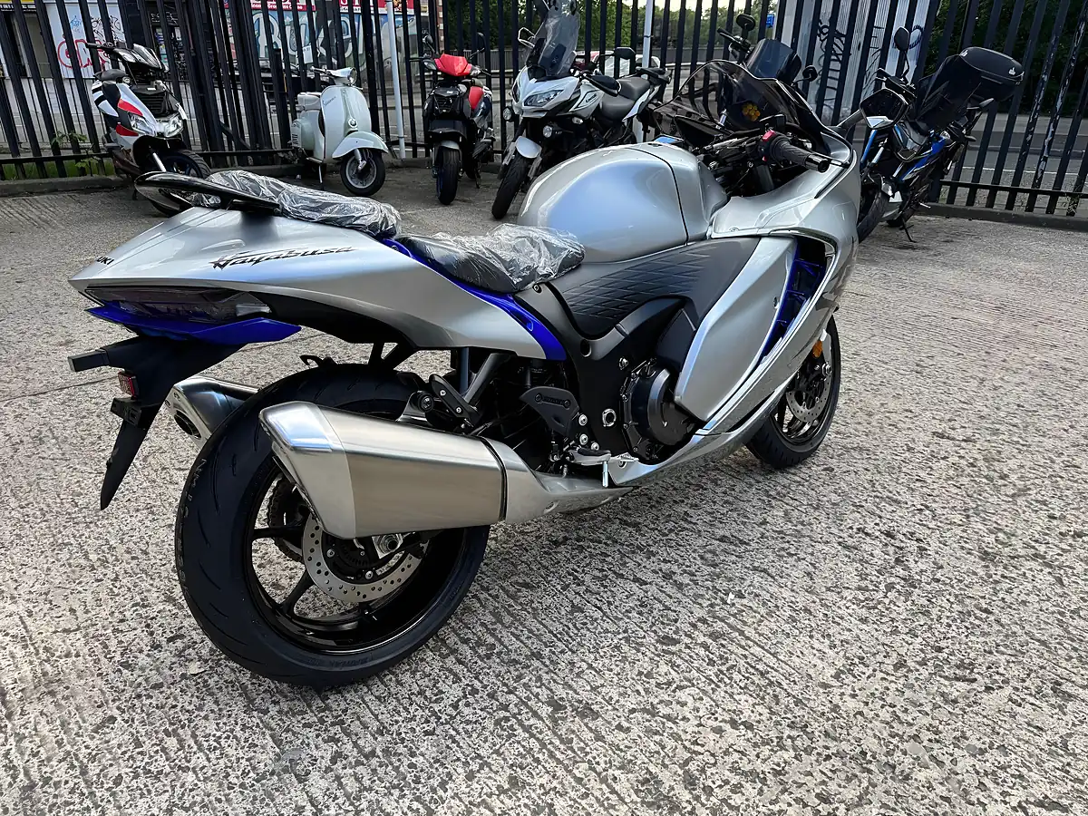 Used 2026 Suzuki GSX1300R Hayabusa Constant Mesh Blue - Interior and Exterior details 3