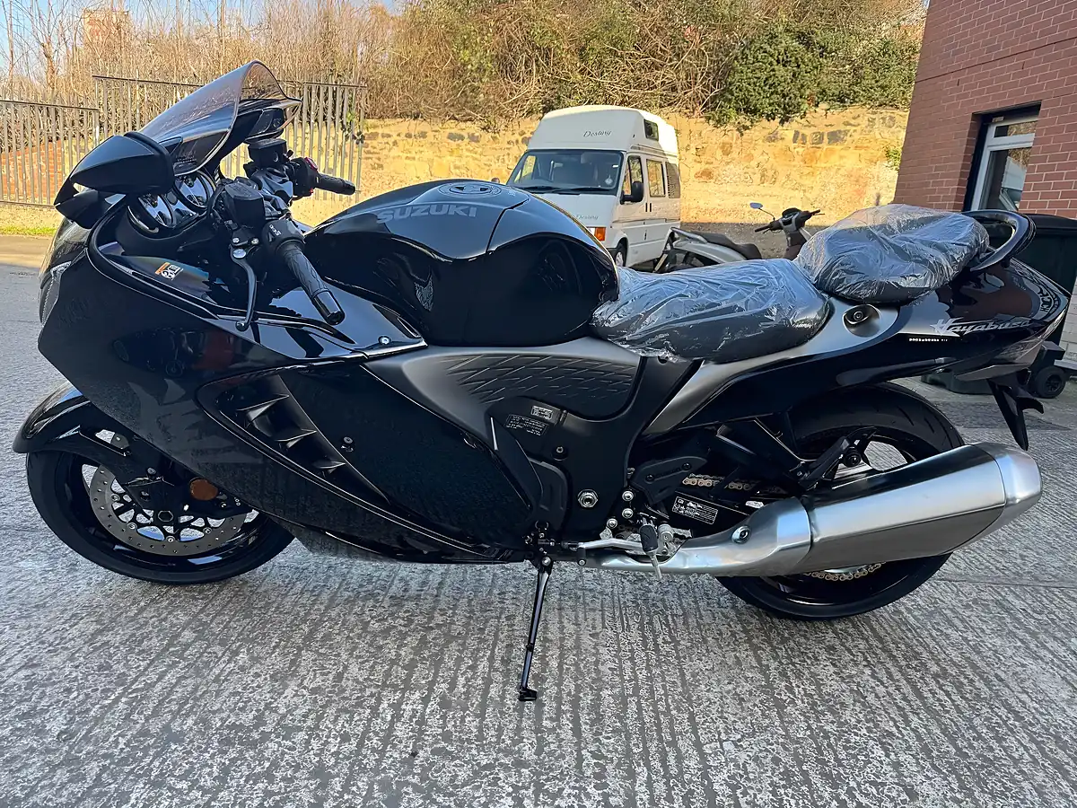Used 2026 Suzuki GSX1300R Hayabusa Constant Mesh - Interior and Exterior details 6