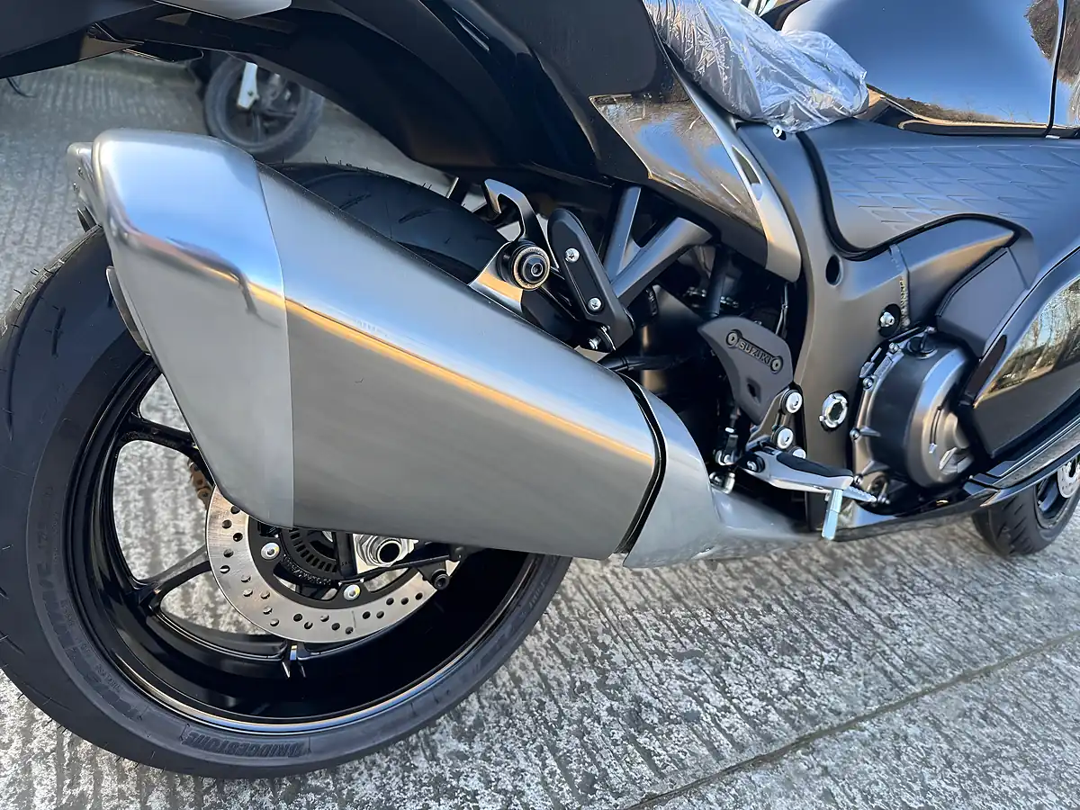 Used 2026 Suzuki GSX1300R Hayabusa Constant Mesh - Interior and Exterior details 7