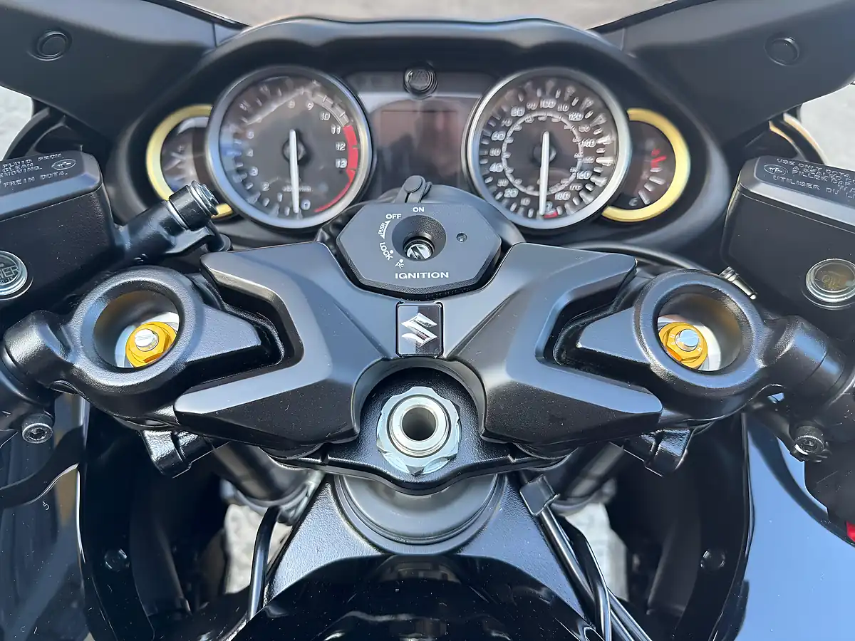 Used 2026 Suzuki GSX1300R Hayabusa Constant Mesh - Interior and Exterior details 8
