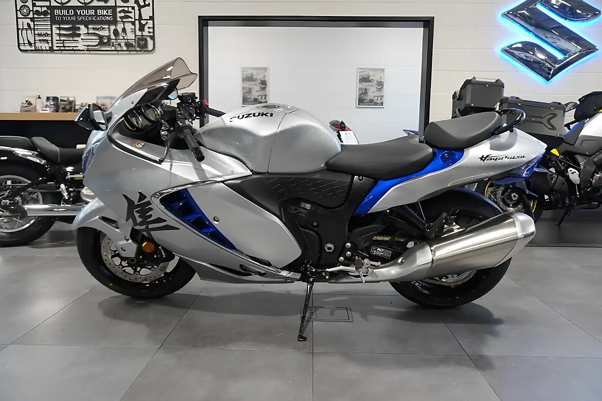 Used 2026 Suzuki GSX1300R Hayabusa Metallic Steel Green - Interior and Exterior details 2