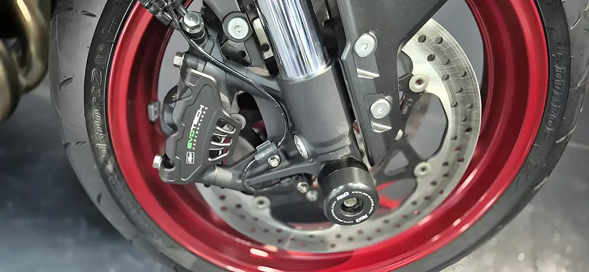 Used 2026 Suzuki Gsxs 1000 Gx+ Glass Matt Mechanical Grey - Interior and Exterior details 6
