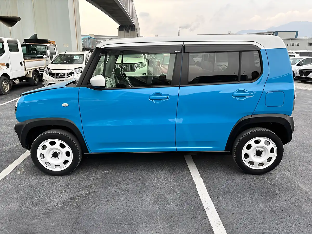 Used 2026 Suzuki Hustler G Summer Blue - Interior and Exterior details 8