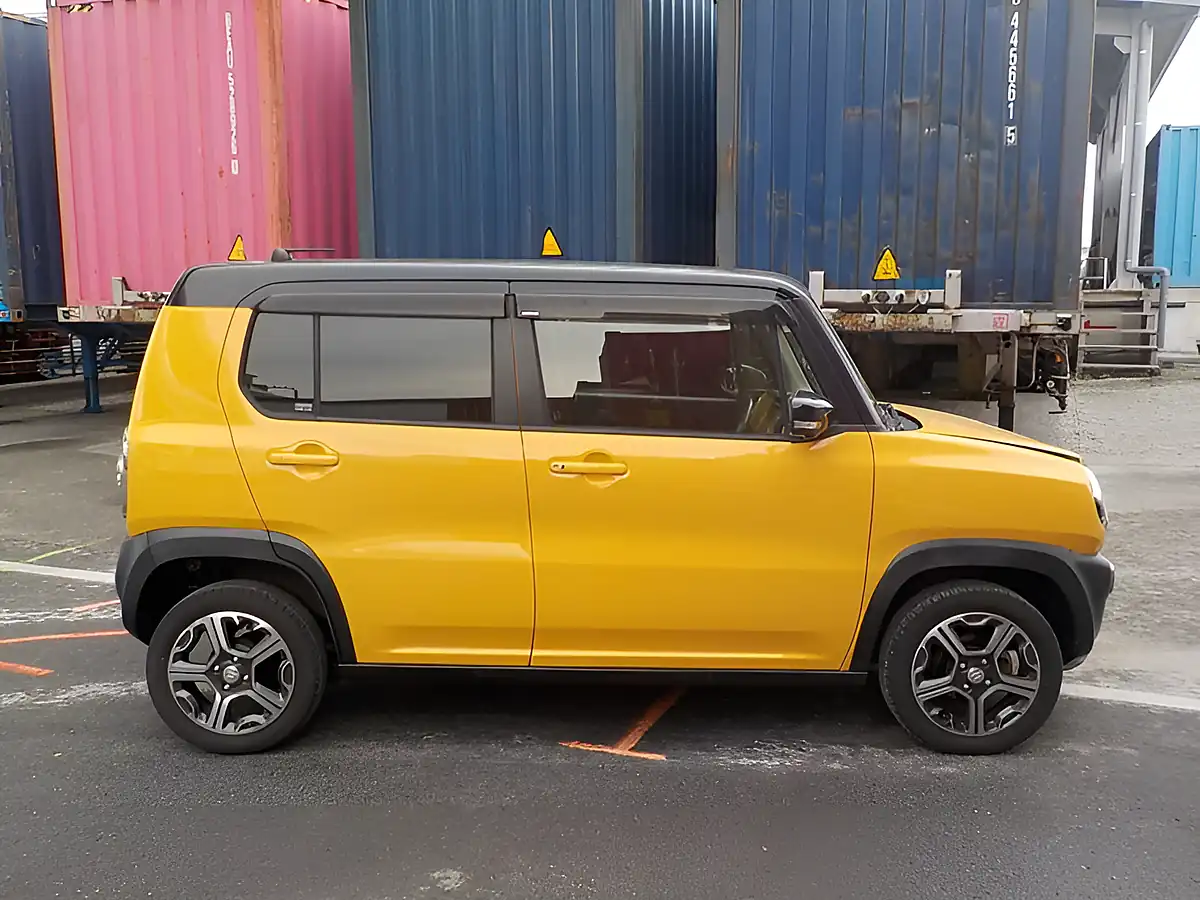 Used 2026 Suzuki Hustler X Active Yellow Cgk - Interior and Exterior details 5