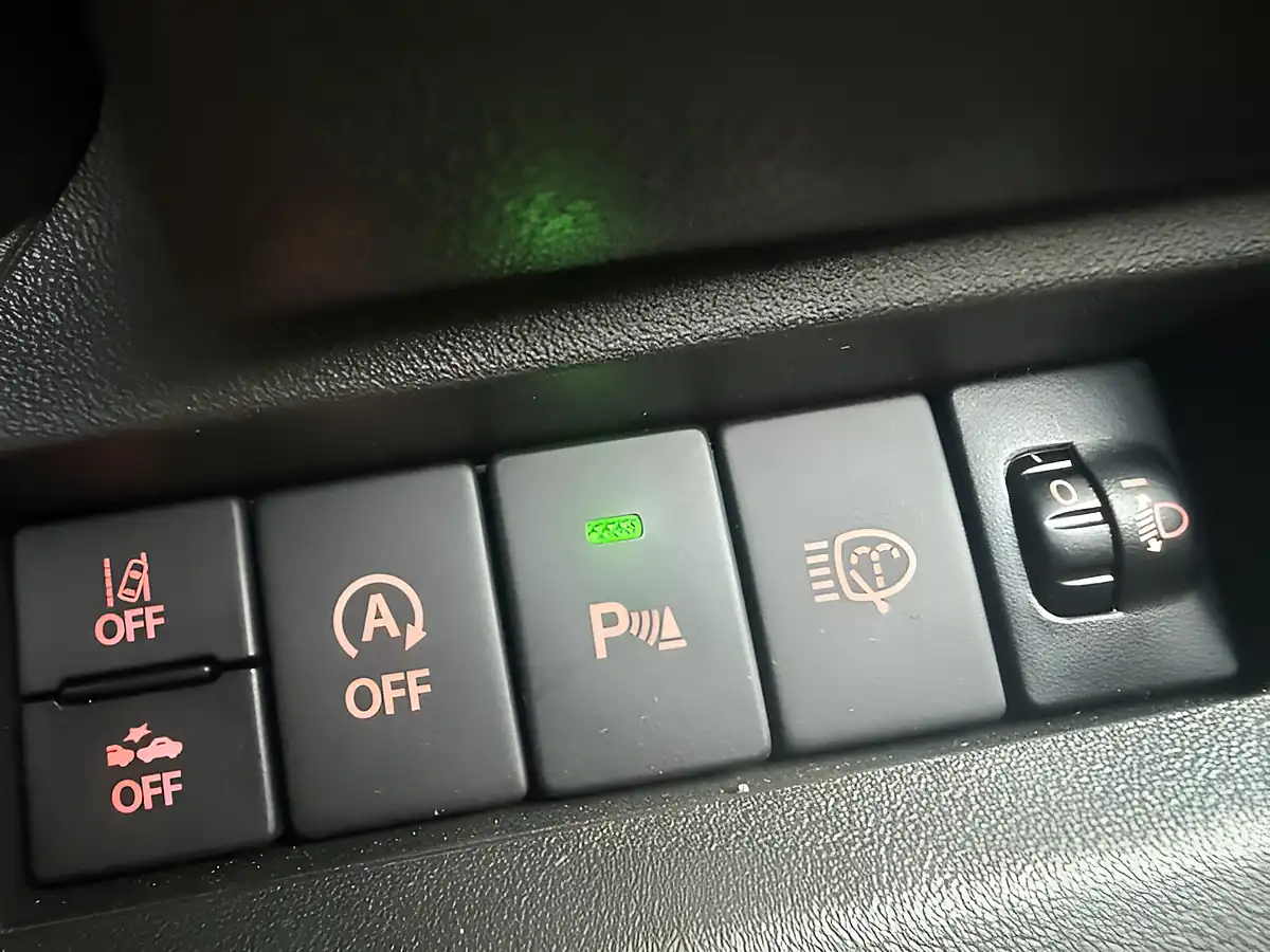 Used 2026 Suzuki Jimny Nomade Bluish Black Pearl - Interior and Exterior details 14