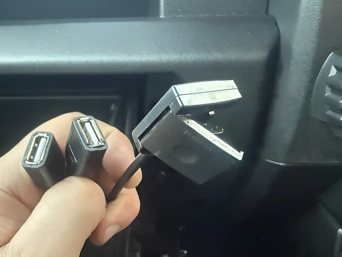 Used 2026 Suzuki Jimny Nomade Bluish Black Pearl - Interior and Exterior details 16