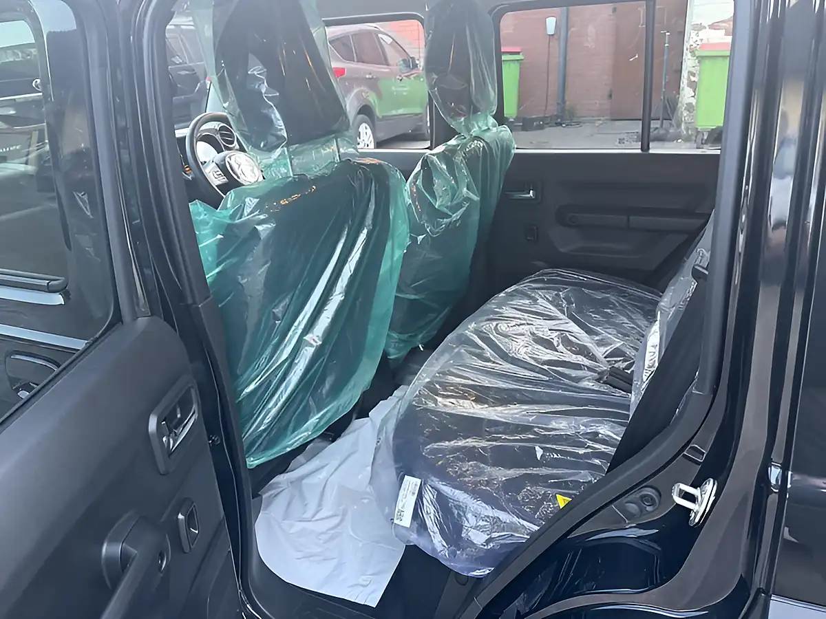 Used 2026 Suzuki Jimny Nomade Bluish Black Pearl - Interior and Exterior details 18