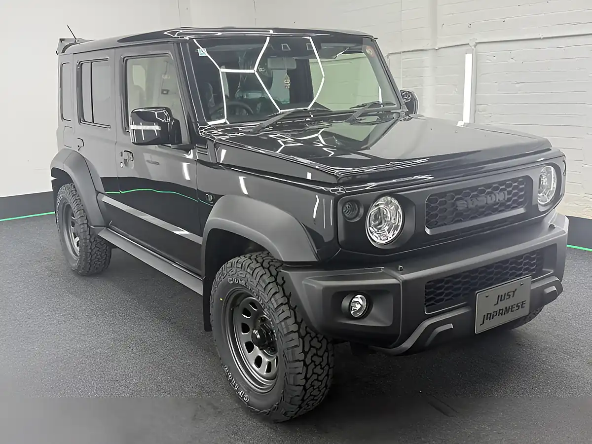 Used 2026 Suzuki Jimny Nomade Bluish Black Pearl - Interior and Exterior details 3