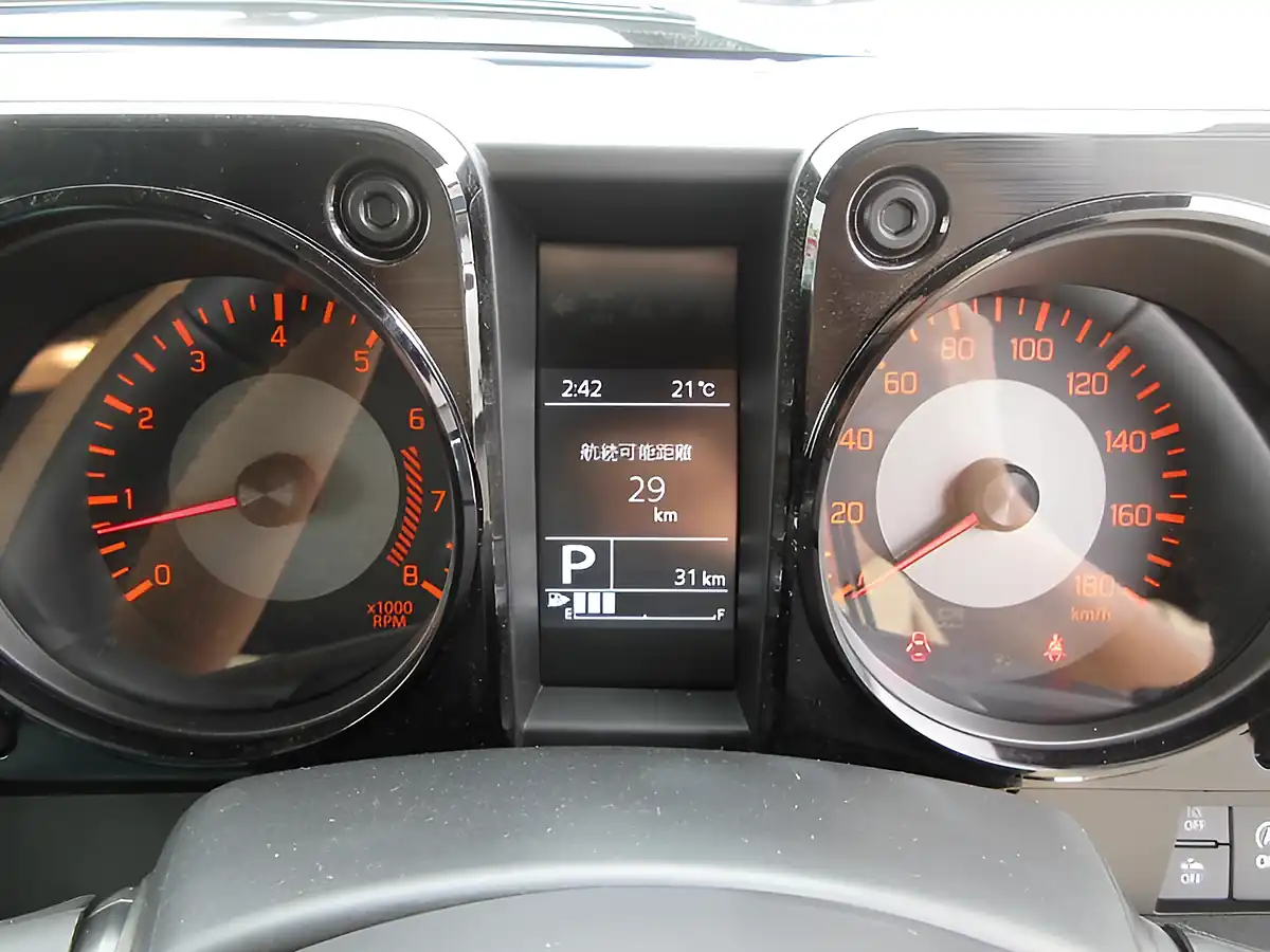 Used 2026 Suzuki Jimny Nomade Jungle Green - Interior and Exterior details 10