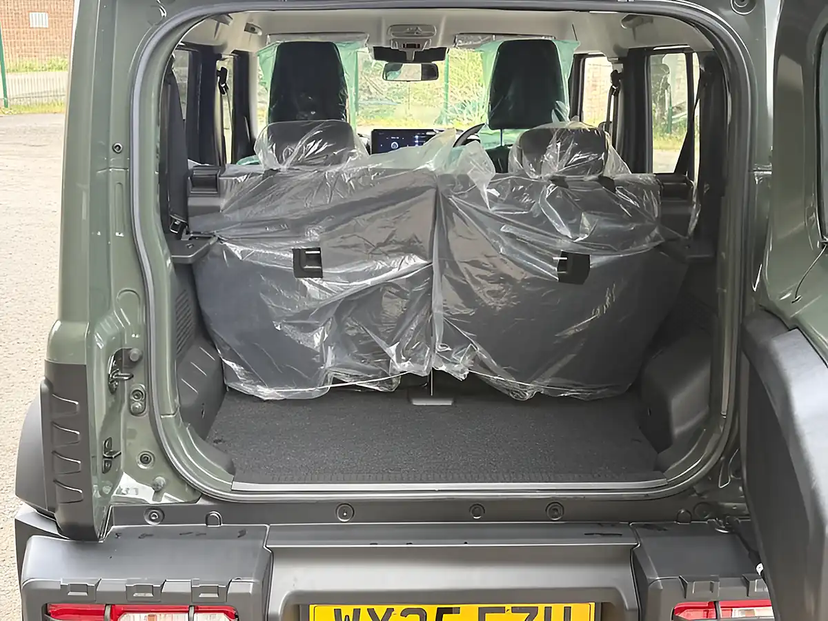 Used 2026 Suzuki Jimny Nomade Jungle Green - Interior and Exterior details 17